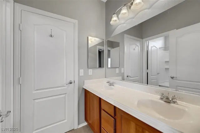 $2,200 | 1181 Via Ponte, Henderson, NV 89052