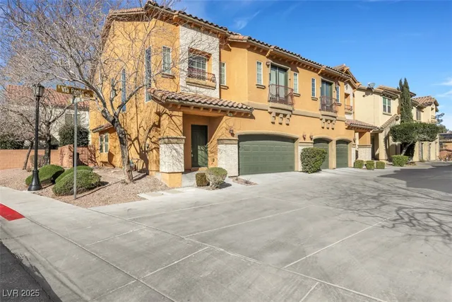 $2,200 | 1181 Via Ponte, Henderson, NV 89052
