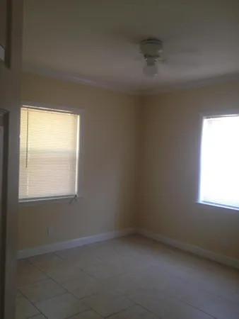 $4,995 | 910 West Drew Street, Lantana, FL 33462