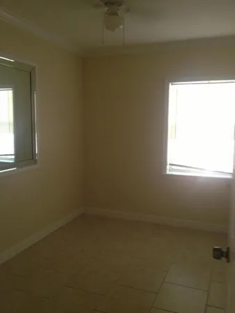 $4,995 | 910 West Drew Street, Lantana, FL 33462