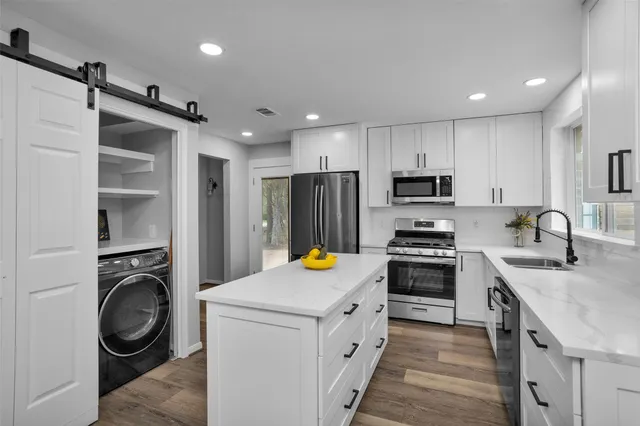 $3,600 | 106 North Rushwing Circle, The Woodlands, TX 77381