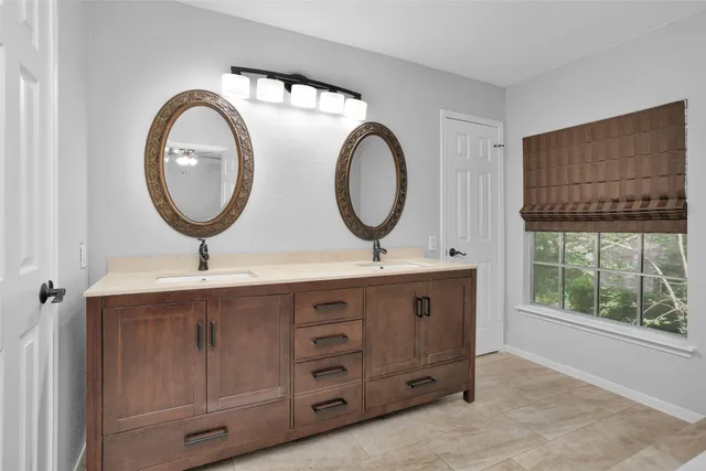 $3,600 | 106 North Rushwing Circle, The Woodlands, TX 77381