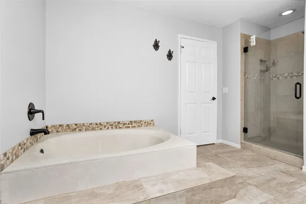 $3,200 | 106 North Rushwing Circle, The Woodlands, TX 77381