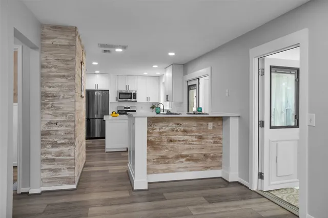 $3,600 | 106 North Rushwing Circle, The Woodlands, TX 77381