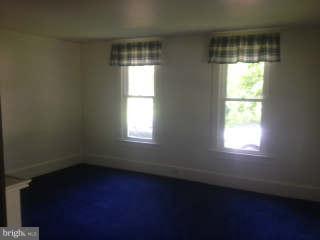 8853 Fairlee Road Chestertown, MD 21620 - Photo 3 of 18 Living Room