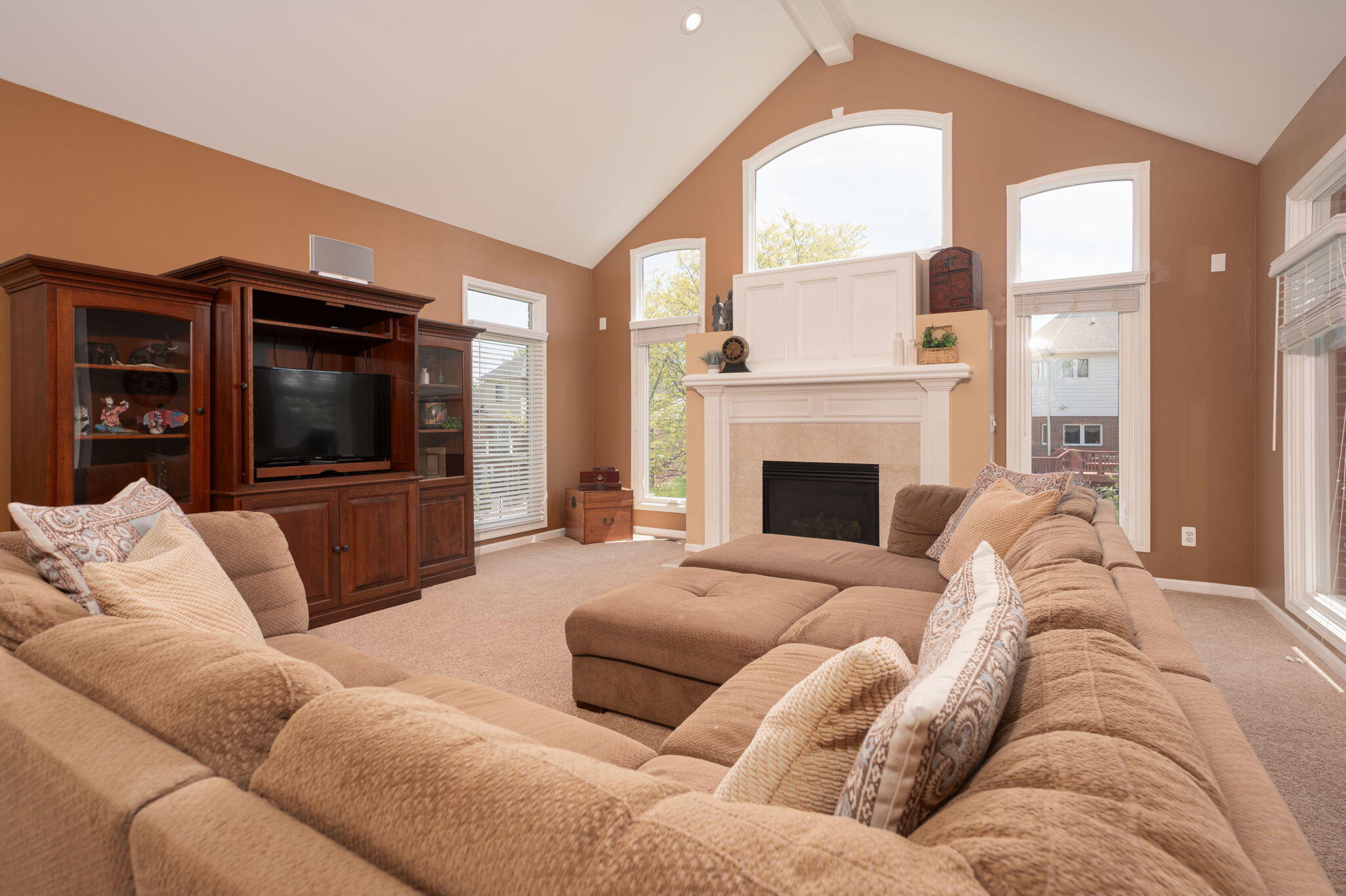 3801 Fawn Drive Rochester, MI 48306 - Photo 10 of 64 8-web-or-mls-interiors-8