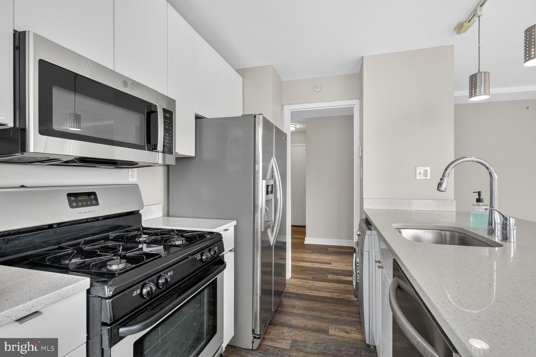 1101 3rd Street Southwest, Unit 713 Washington, DC 20024 - Photo 6 of 24 Kitchen with Lots of Storage
