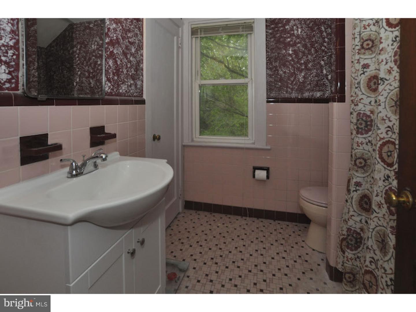 1005 Almshouse Road Jamison, PA 18929 - Photo 15 of 25 Bathroom