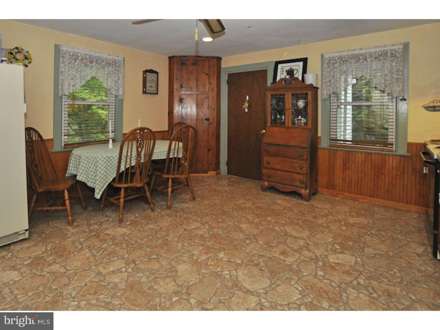 1005 Almshouse Road Jamison, PA 18929 - Photo 5 of 25 Kitchen