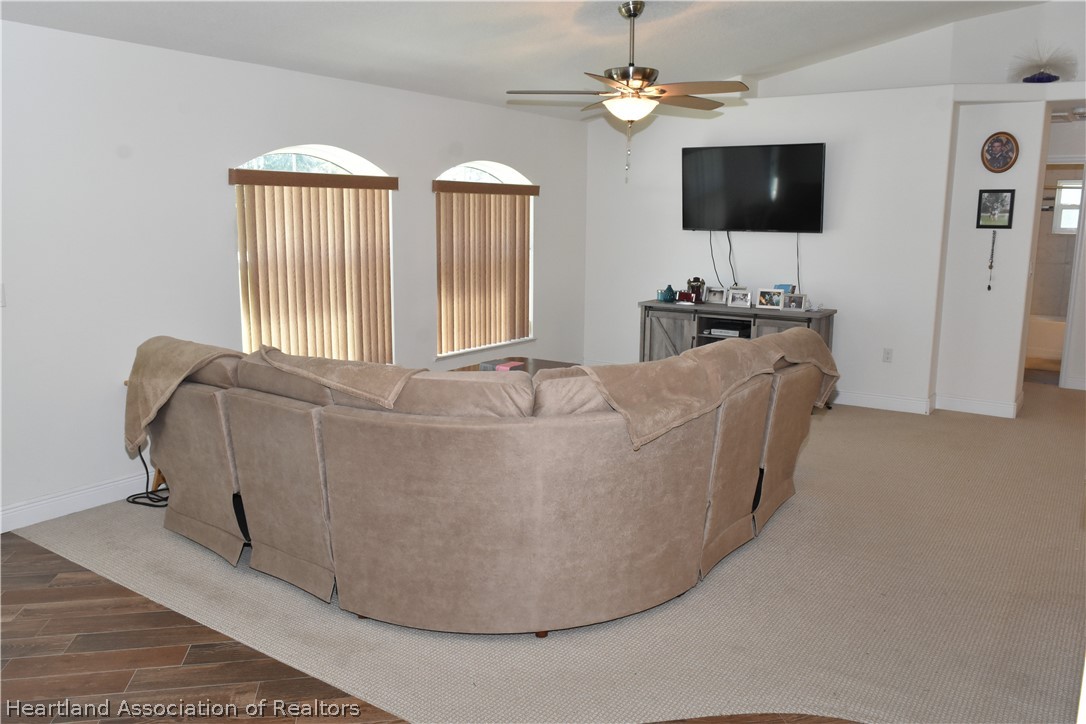 5833 Apple Road Sebring, FL 33875 - Photo 5 of 35 Gallery Image 5