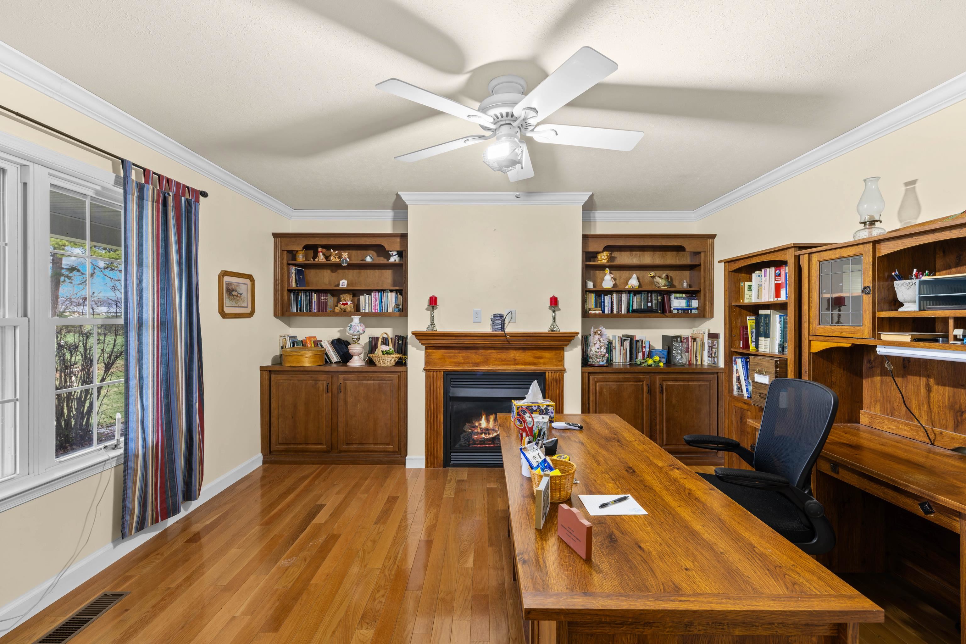 2143 Mill Creek Road Luray, VA 22835 - Photo 11 of 72 Office-Den 1