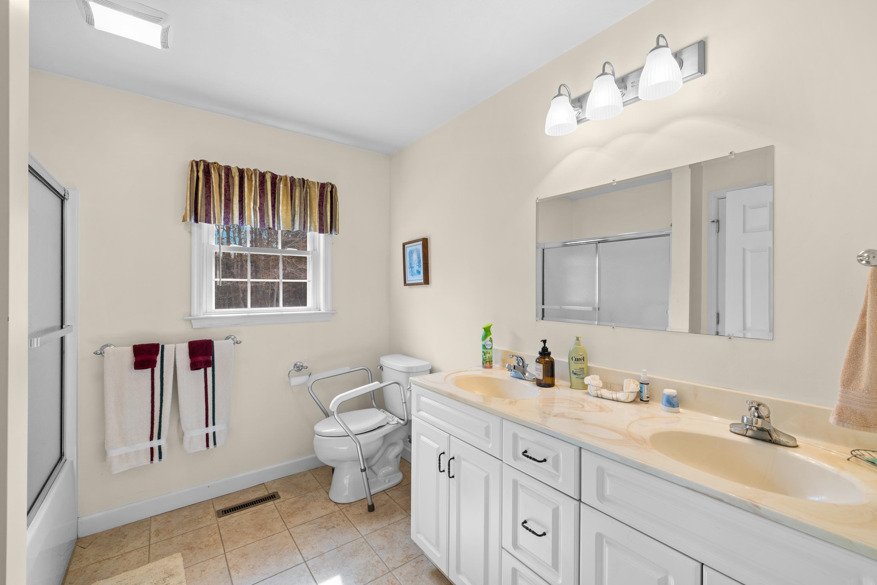 2143 Mill Creek Road Luray, VA 22835 - Photo 30 of 72 Hall Bath