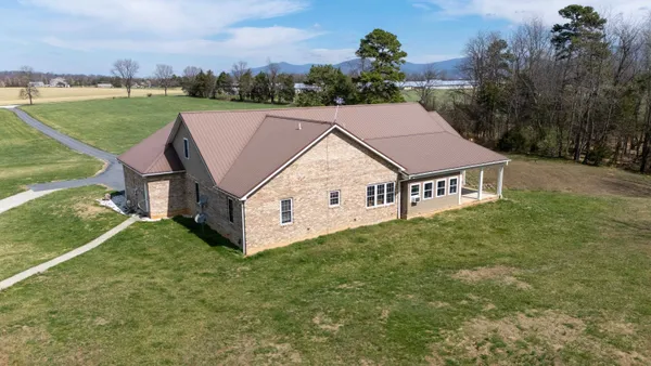 $750,000 | 2143 Mill Creek Road, Luray, VA 22835