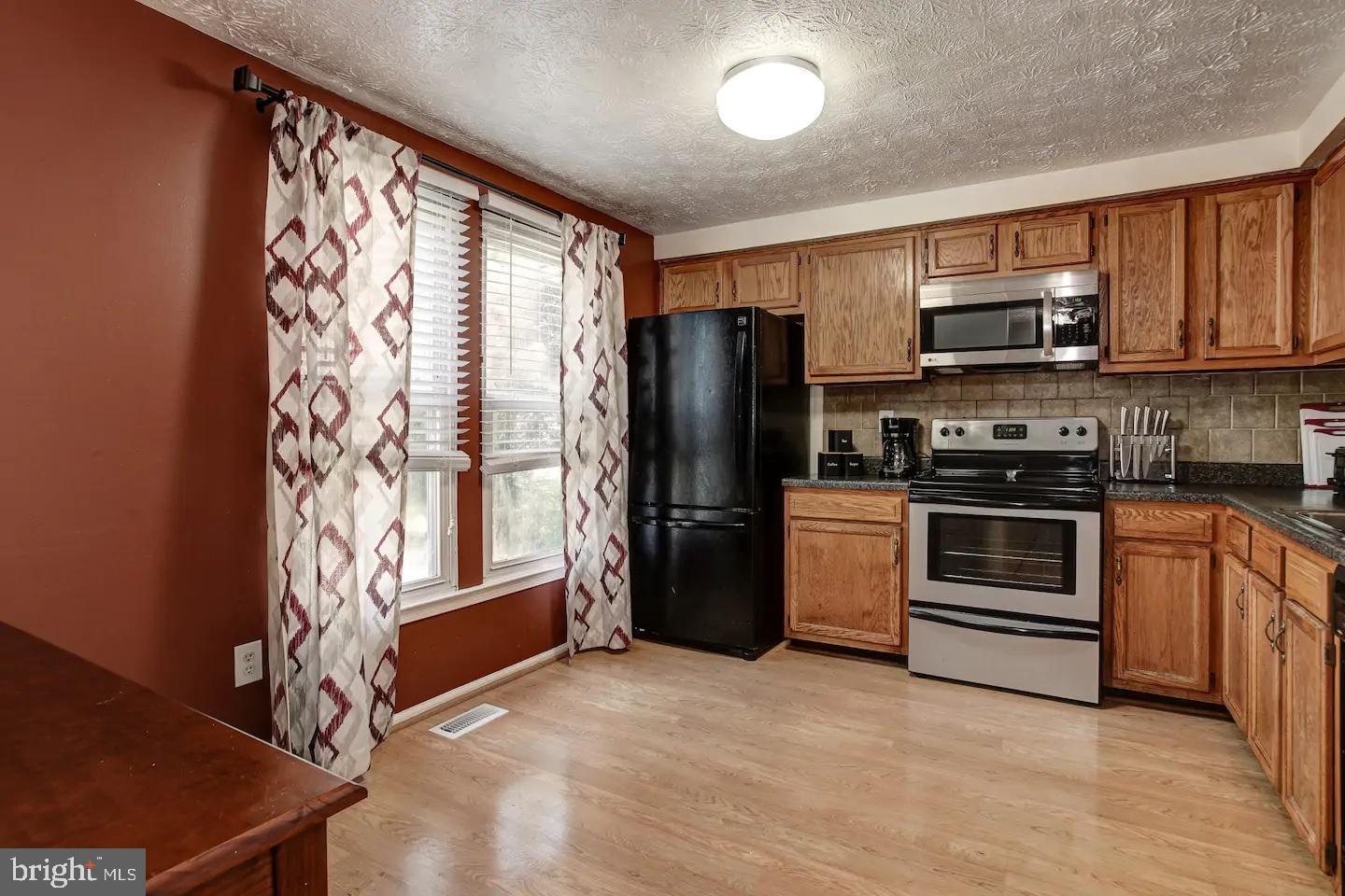 15829 Haynes Road Laurel, MD 20707 - Photo 3 of 19 upgraded appliances