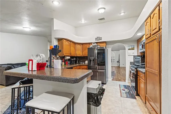$3,000 | 7530 Demona Drive, Las Vegas, NV 89123