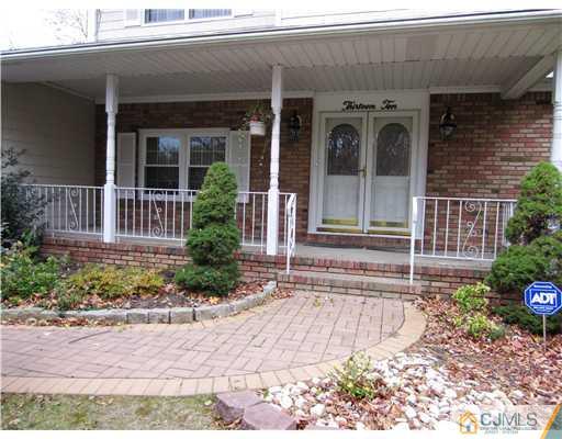 1310 Aaron Road North Brunswick, NJ 08902 - Photo 2 of 25 Gallery Image 2