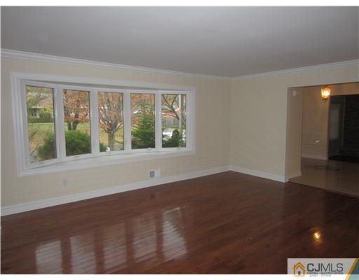 1310 Aaron Road North Brunswick, NJ 08902 - Photo 13 of 25 Gallery Image 13