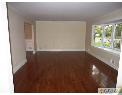 1310 Aaron Road North Brunswick, NJ 08902 - Photo 14 of 25 Gallery Image 14