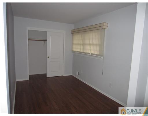 1310 Aaron Road North Brunswick, NJ 08902 - Photo 16 of 25 Gallery Image 16