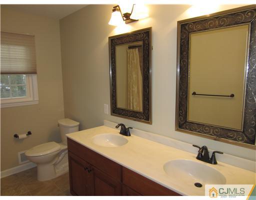 1310 Aaron Road North Brunswick, NJ 08902 - Photo 22 of 25 Gallery Image 22