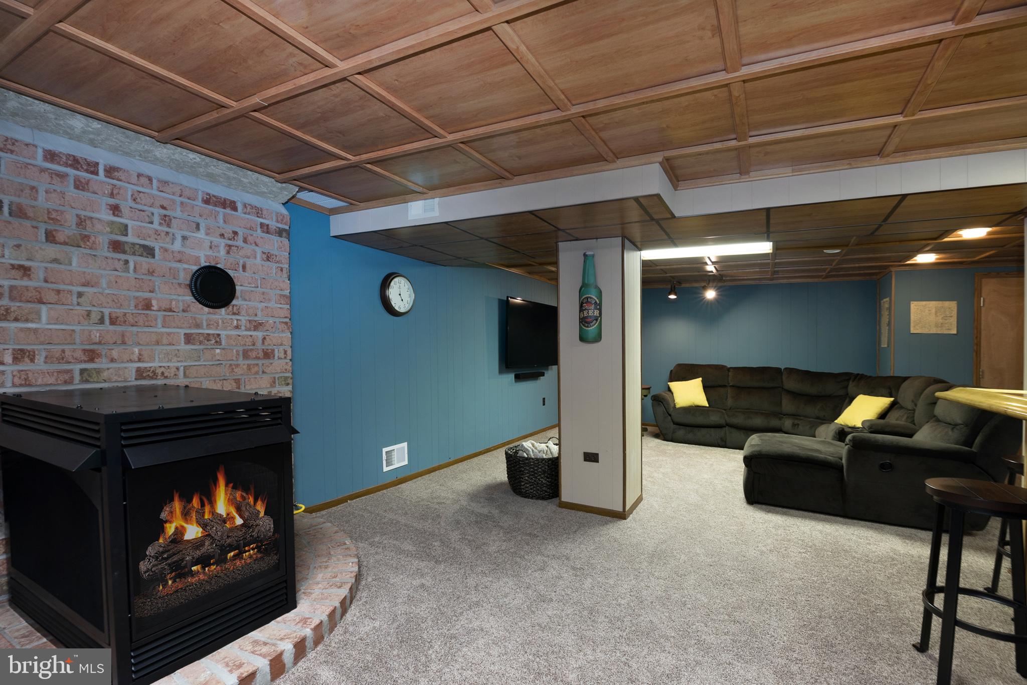 40 Middlecroft Road Elkton, MD 21921 - Photo 28 of 39 LOWER LEVEL/FAMILY ROOM WITH GAS FIREPLACE