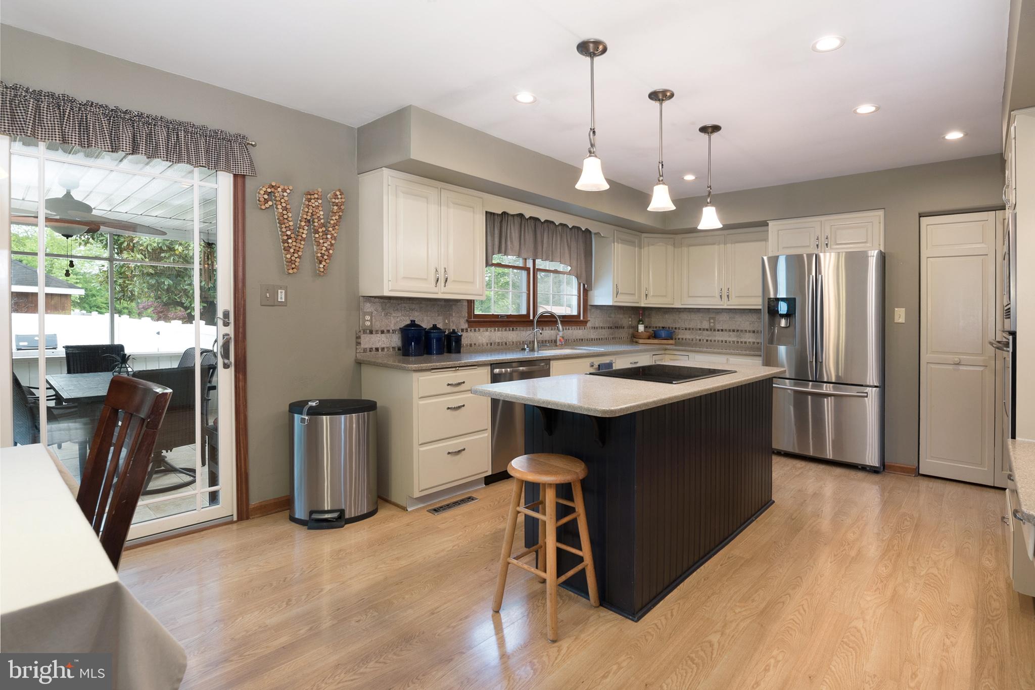 CORIAN COUNTERS