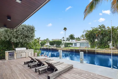 $5,495,000 | 830 Northeast 71st Street, Boca Raton, FL 33487