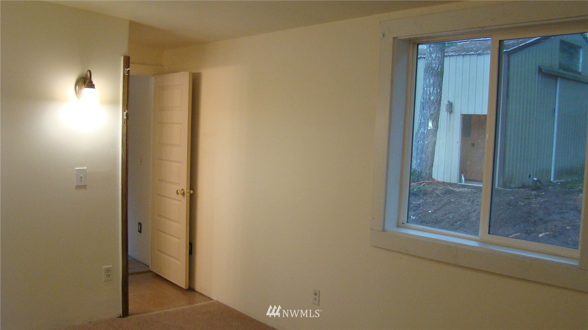 1410 Thomas Road Grapeview, WA 98546 - Photo 18 of 25 Gallery Image 18