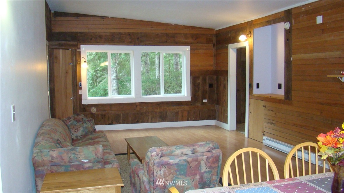1410 Thomas Road Grapeview, WA 98546 - Photo 9 of 25 Gallery Image 9