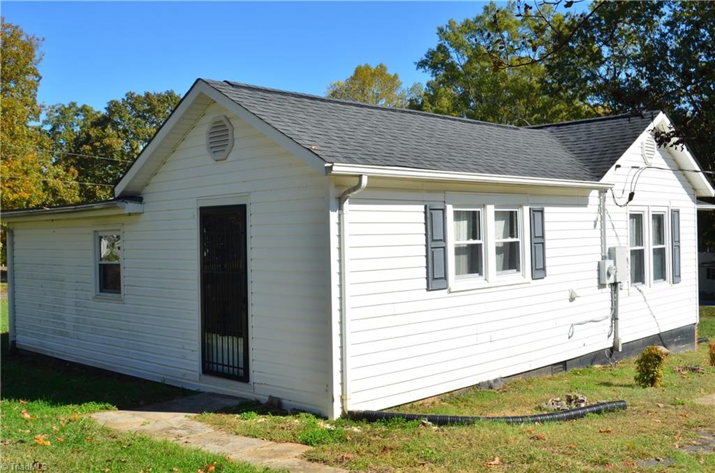 2501 Grooms Road Reidsville, NC 27320 - Photo 5 of 5 Gallery Image 5
