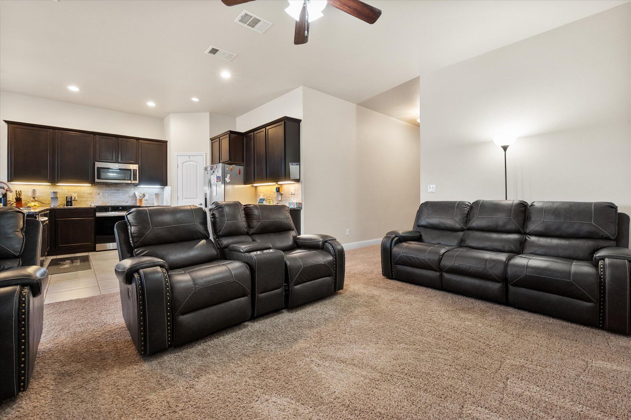 7038 95th Street Lubbock, TX 79424 - Photo 9 of 23 13-7038 95th7439