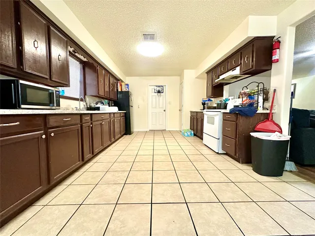 $188,000 | 127 West Emily Avenue, Wharton, TX 77488