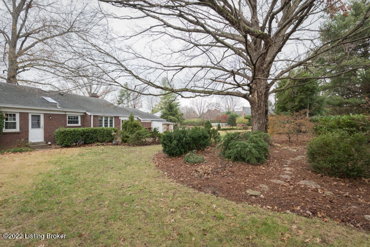 513 Brookview Road Louisville, KY 40207 - Photo 58 of 68 053