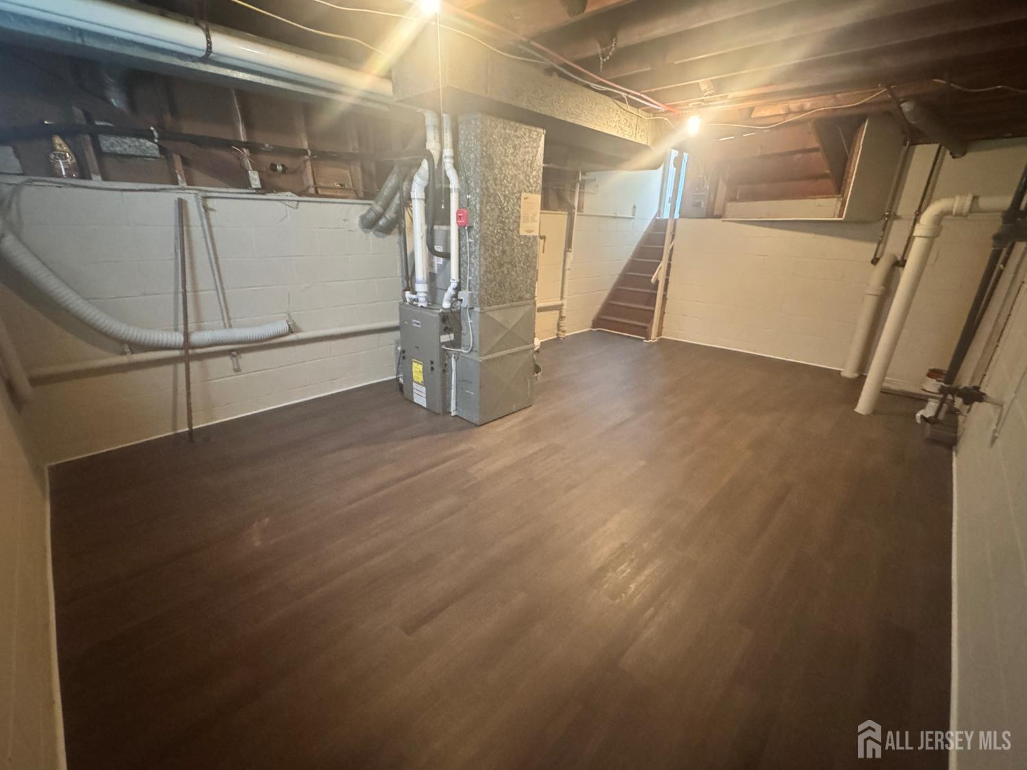 110 Murdock Street Fords, NJ 08863 - Photo 21 of 32
