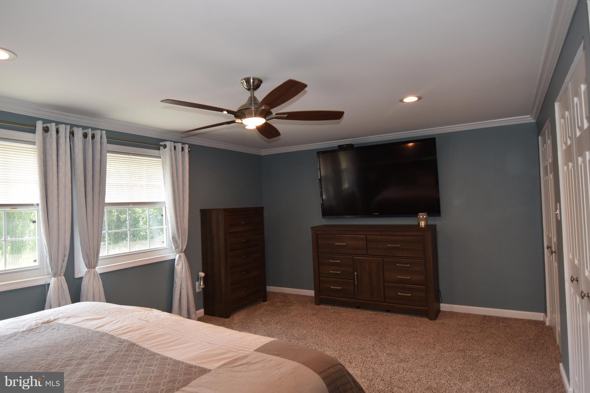 8554 Beacon Point Road Pasadena, MD 21122 - Photo 25 of 30 Bedroom (Master)
