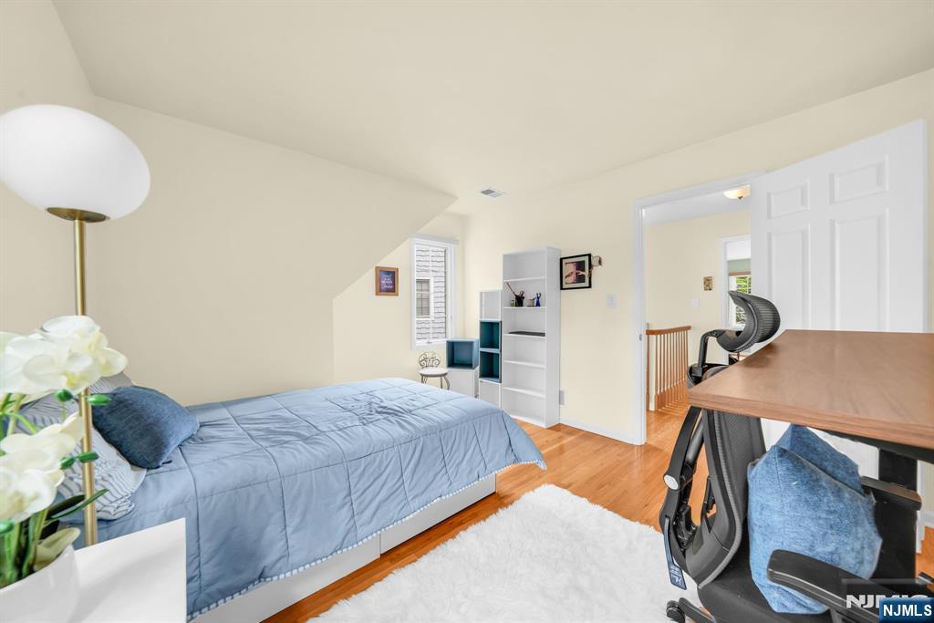 15 Nuthatcher Court Wayne, NJ 07470 - Photo 23 of 34