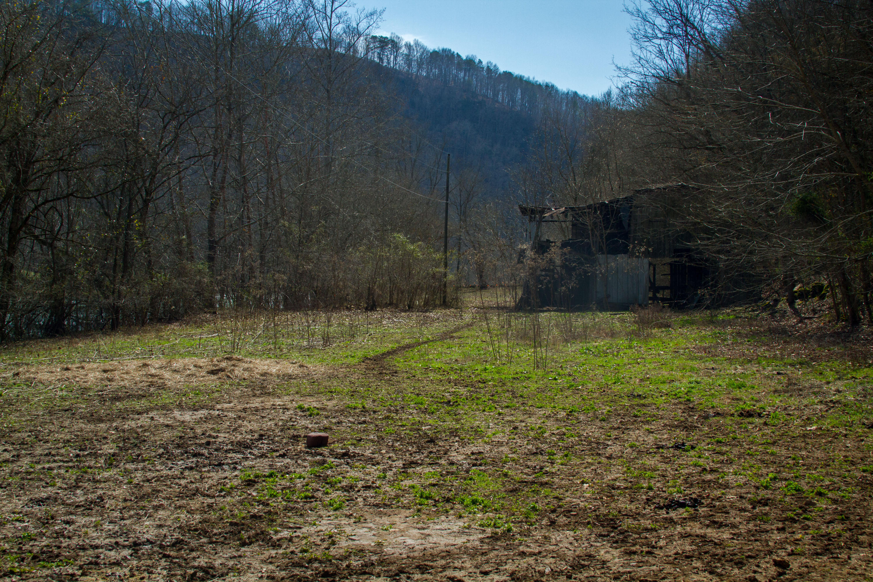Clinch River Road Tazewell, TN 37879 - Photo 12 of 13 ClaibourneRiverLot-12