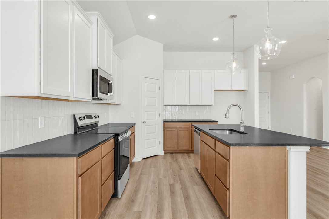 3176 Margaret Rudder Parkway Bryan, TX 77808 - Photo 5 of 31