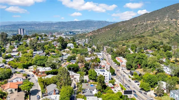 $1,399,000 | 3374 Floyd Terrace, Los Angeles, CA 90068