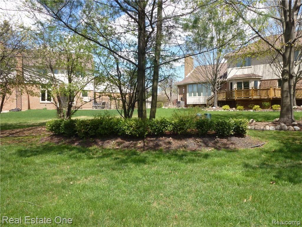 3536 Holiday Court Rochester Hills, MI 48306 - Photo 12 of 63