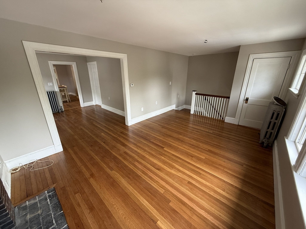 61-63 Newell Road, Unit 61 Newton, MA 02466 - Photo 3 of 10
