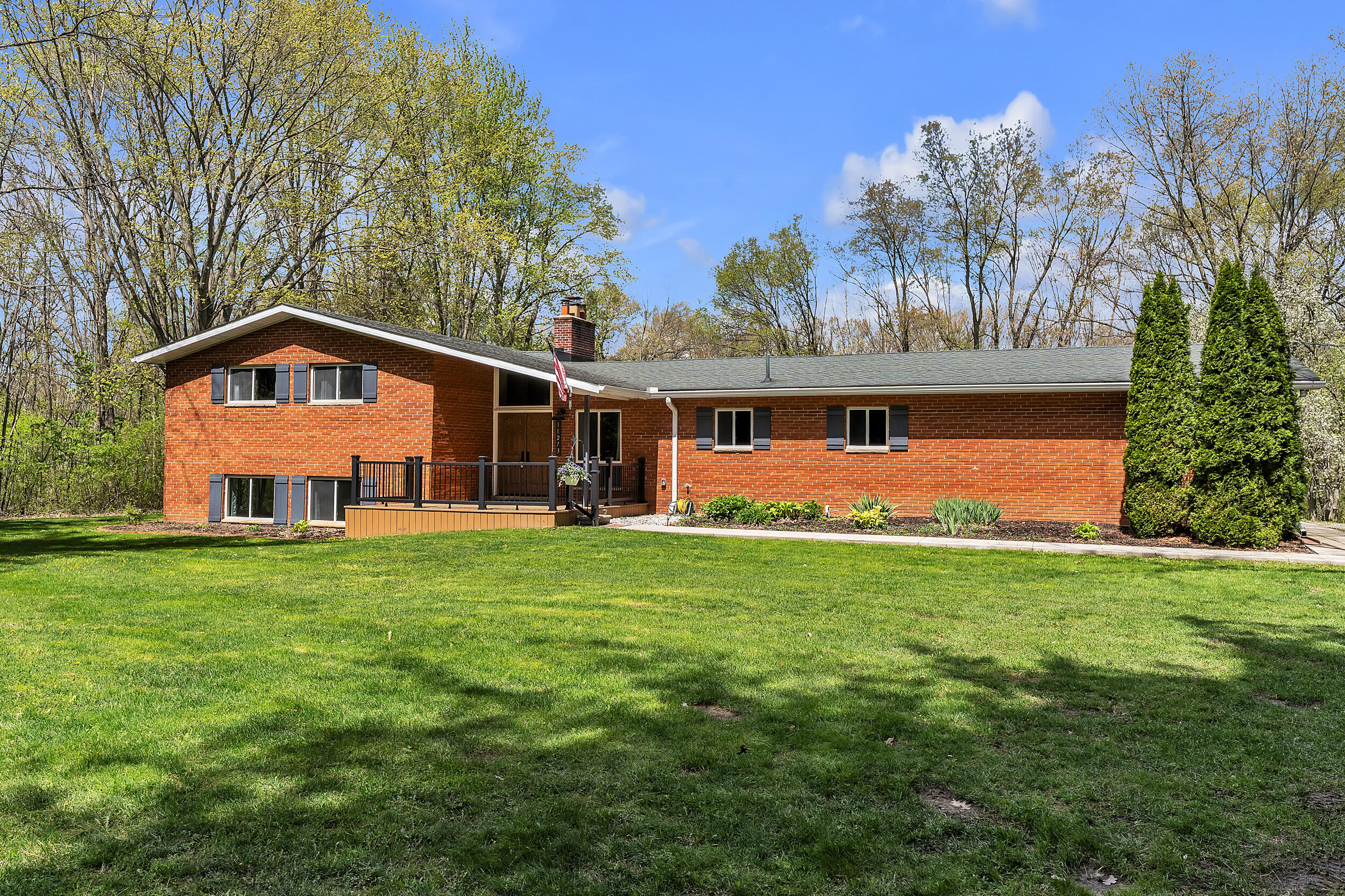 11273 9 Mile Road South Lyon, MI 48178 - Photo 2 of 54 9 mile-2