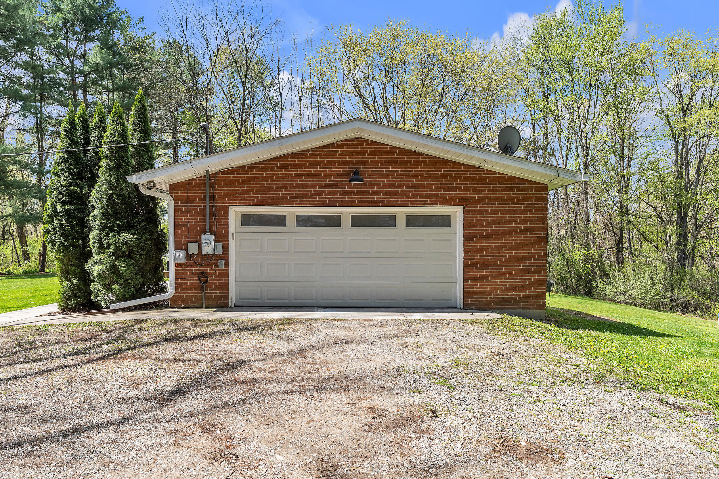 11273 9 Mile Road South Lyon, MI 48178 - Photo 38 of 54 9 mile-53