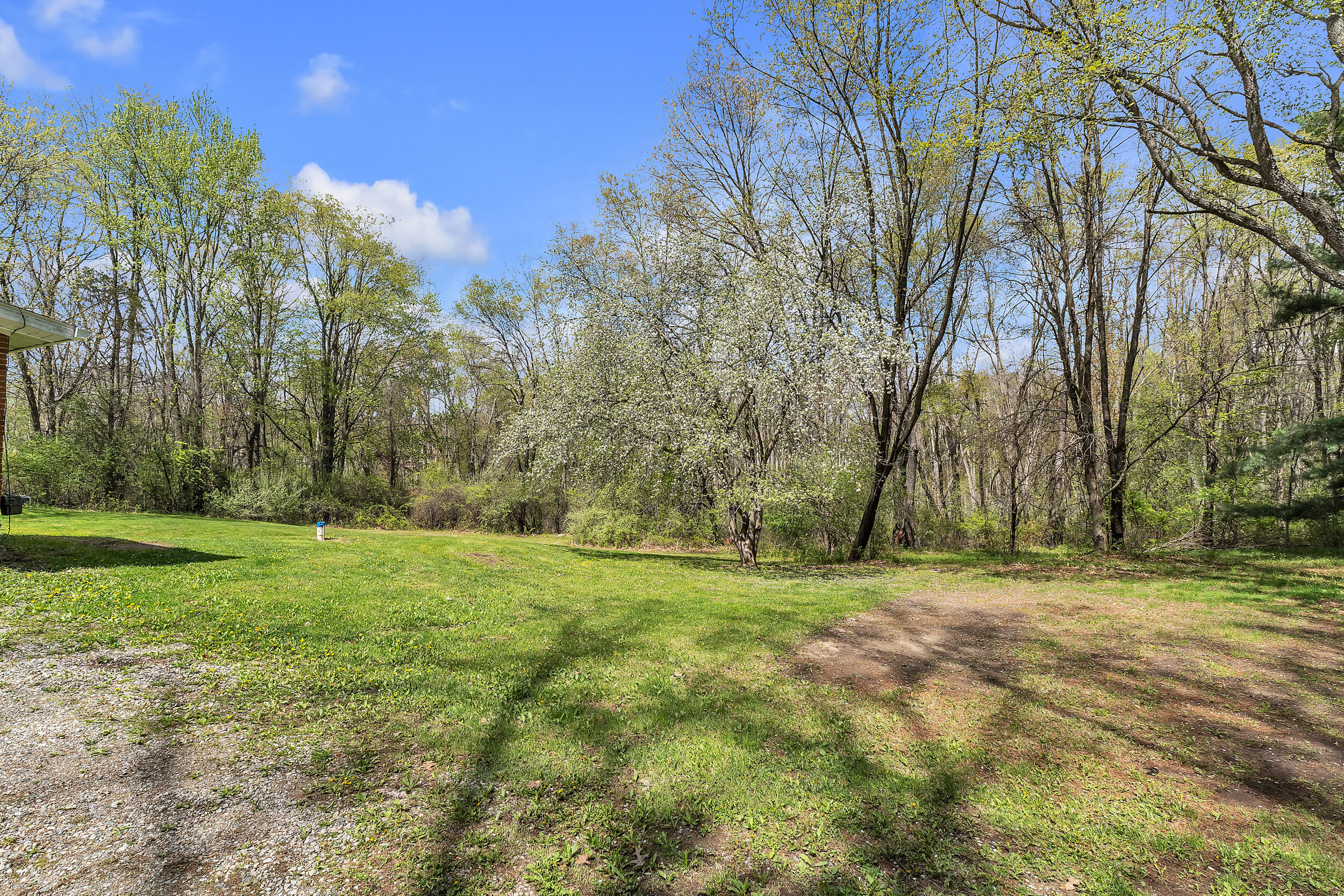 11273 9 Mile Road South Lyon, MI 48178 - Photo 41 of 54 9 mile-57