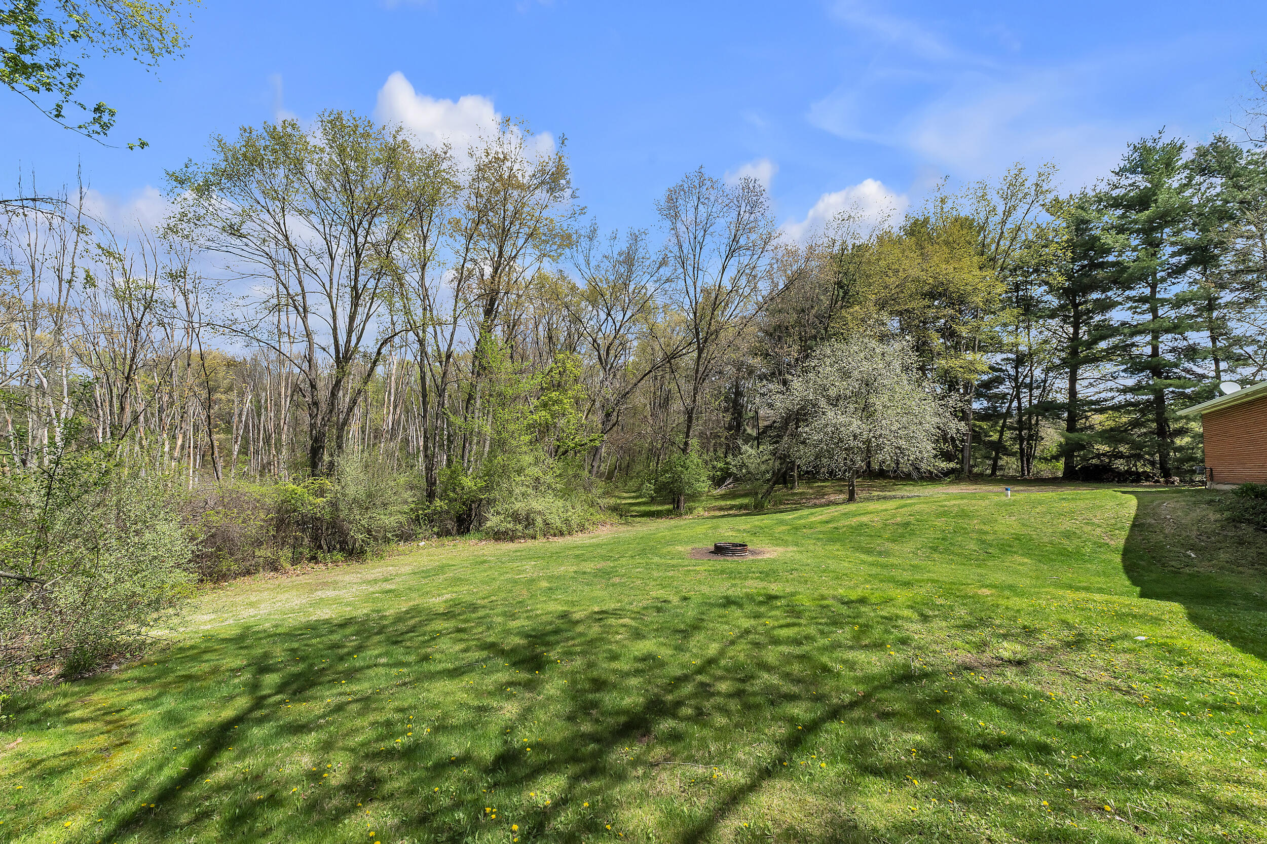 11273 9 Mile Road South Lyon, MI 48178 - Photo 42 of 54 9 mile-58