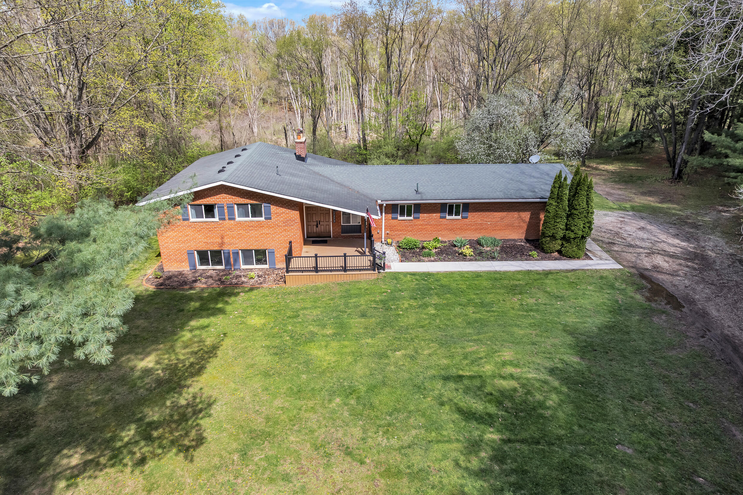 11273 9 Mile Road South Lyon, MI 48178 - Photo 43 of 54 9 mile-59