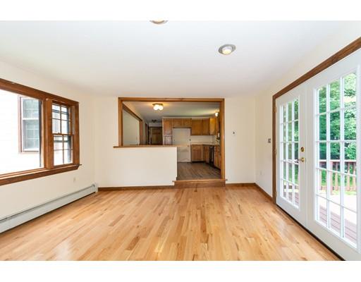 33 Wagon Wheel Road Dracut, MA 01826 - Photo 16 of 38 Gallery Image 16