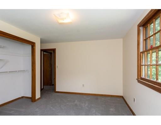 33 Wagon Wheel Road Dracut, MA 01826 - Photo 27 of 38 Gallery Image 27