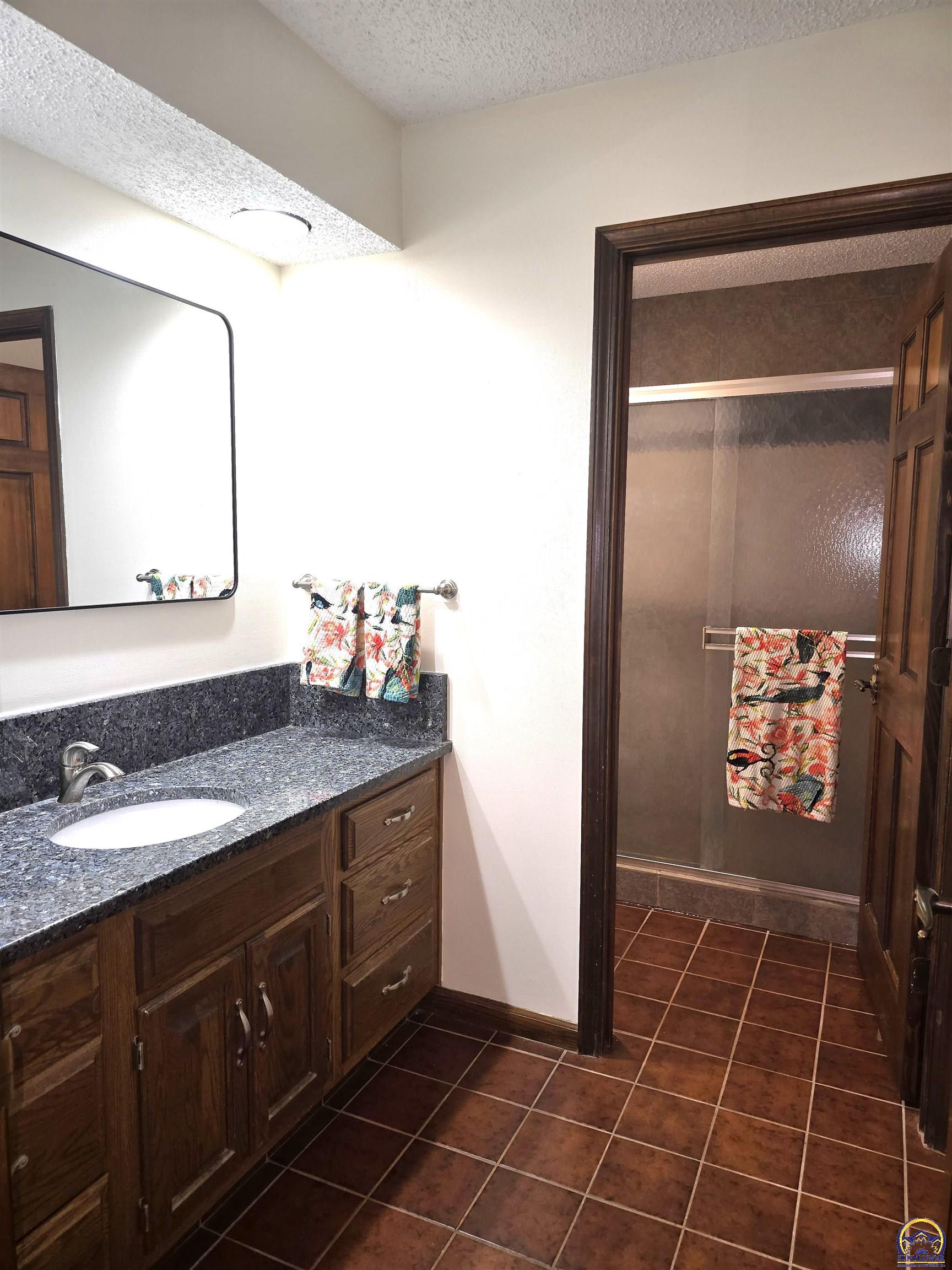 6257 West Lake Road Meriden, KS 66512 - Photo 41 of 77 main floor hall bath