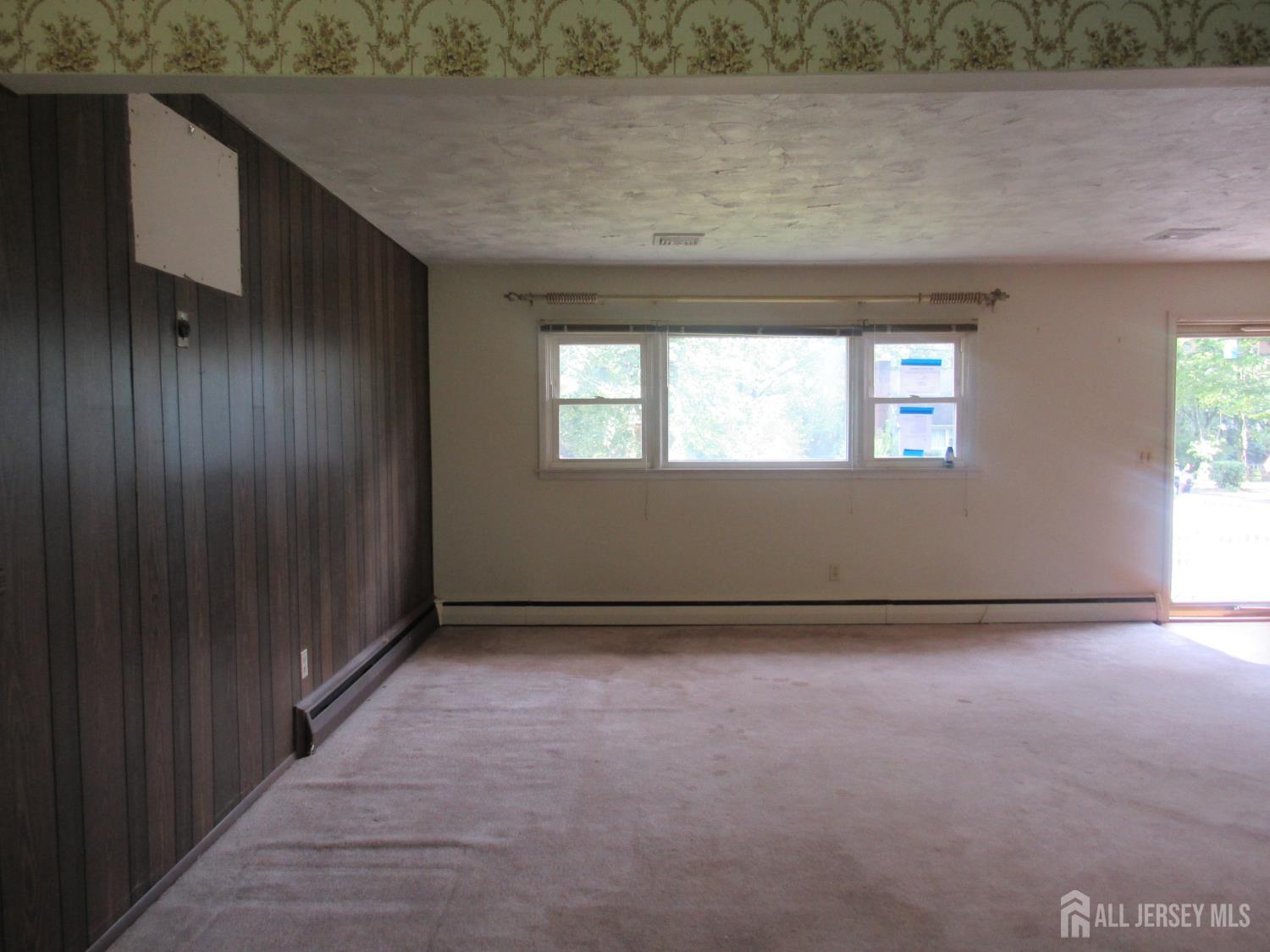 206 Overbrook Road Piscataway, NJ 08854 - Photo 24 of 34 an empty room with a window